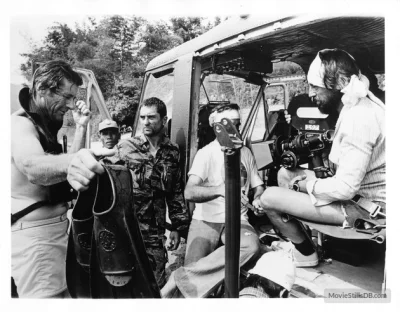 ColdMary6100 - Robert De Niro na planie filmu Łowca jeleni (1978)

Przygotowując si...