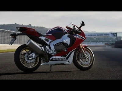 Jofiel - Tak więc mamy już nową 2017 CBR 100RR Fireblade... Powiało nowoczesnaścią, o...