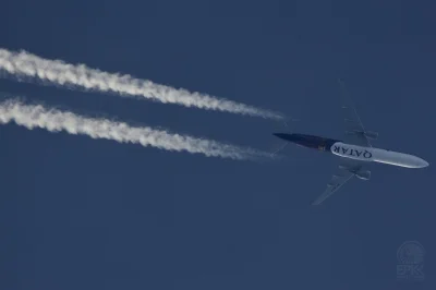 r.....r - Ostatnio taki okaz udało mi się złapać nad krakowskim lotniskiem... Boeing ...