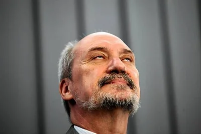 StaryWilk - >Macierewicz odleciał
Czyli u niego wszystko w normie. ( ͡º ͜ʖ͡º)