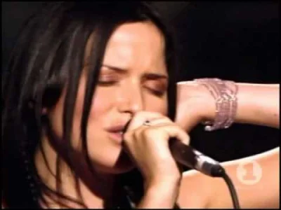 kravjec - Oh Andrea... Of course I will leave you breathless! #thecorrs #ladnapani