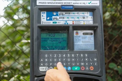 Qubn - Miałem nadzieję, że na nowych parkomatach dadzą już klawiaturkę QWERTY. Teraz ...