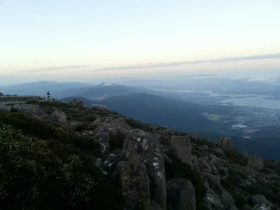 eteriusz - #Australia #itsbeautiful widok z góry Wellington na Hobart w Tasmanii.