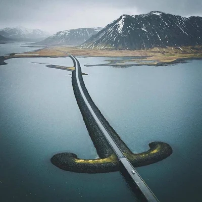 Lizus_Chytrus - > Sword Road Of Iceland

#ciekawostki #islandia #fotografia