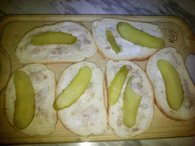 swag_czajnik - Jeśli kanapki ze smalcem to tylko z ogórkiem! #gotowanietomojapasja