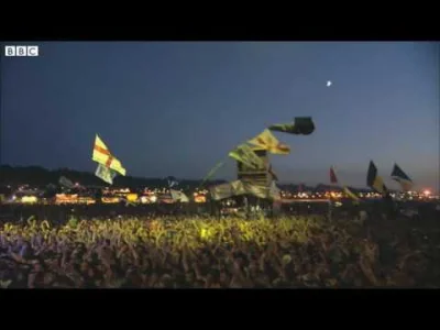 janoosh - > GLASTONBURY RIGHT NOW IM ASKING YOU, YOU WANNA HEAR SOMETHING EXCLUSIVE Y...