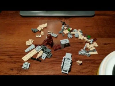 mc_hammer - Dostałem od dziewczyny klocki Lego. Z racji wieku zwykłe ich układanie by...