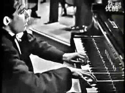 Honorrata - Dziś mamy rocznicę urodzin Glenna Goulda. Posłuchajmy jak grał Bacha. 

S...