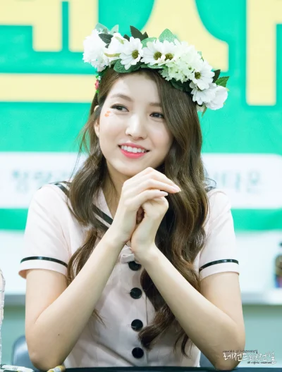 K.....o - #sowon #gfriend 
#koreanka