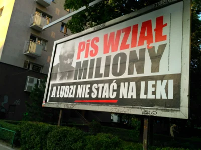 IWillNever_Forget - Taki bilboard w #Warszawa. Ciekawe czyja to sprawka? ( ͡° ͜ʖ ͡°)
...