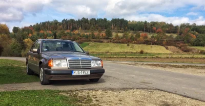 Ziemba_Karol - Z zeszłego weekendu. W trasie w Bieszczady. #w124 #mercedes