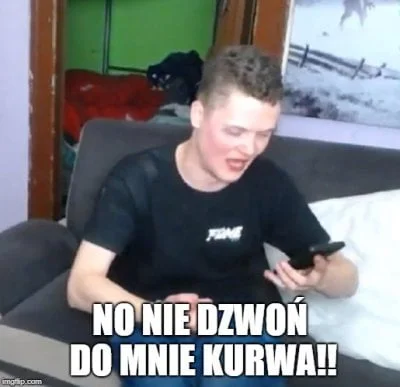 volumex_O - 3 bo jeszcze z telefonem walczył XD 
#danielmagical #patostreamy