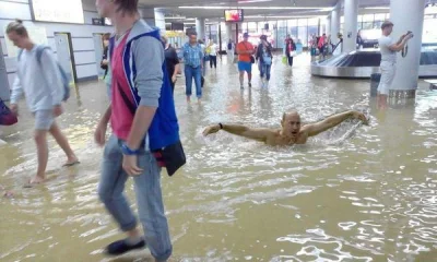qlimax3 - Putin na lotnisku w Soczi otworzył basen, ale chyba nie wszystkim się to sp...