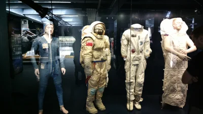 m.....n - Jak byłem w muzeum techniki w Monachium (polecam!!), to w dziale z astronau...