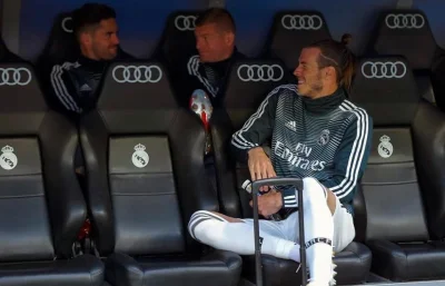 MaczkaPaczug - Bale w dzisiejszym meczu z Betisem siedział na ławce już spakowany z w...