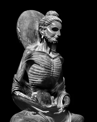 myrmekochoria - Posąg poszczącego Buddy, Pakistan II wiek naszej ery. Kiedyś było kil...