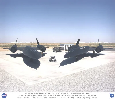 d.....4 - SR-71 i A-12 razem, dobrze widać różnice pomiędzy nimi. 

#samoloty #aircra...