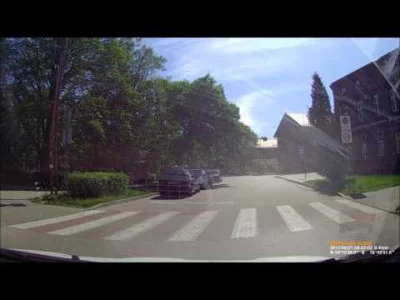 sargento - @Damasweger: niektórzy tak stają. 
Film ze znaleziska https://www.wykop.p...