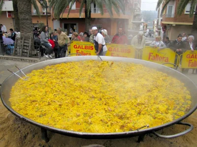 zreflektowany - taka tam #paella w Walencji