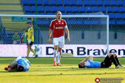 bezczelnie - Głowacki z czerwoną kartką? Koniec świata!

#mecz #ekstraklasa #wislak...