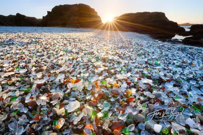 metaxy - @maluszeczek: To masz do poczytania o Glass Beach.