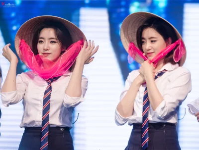 K.....o - #eunjung x2 
#koreanka #tara #bladmatrixa