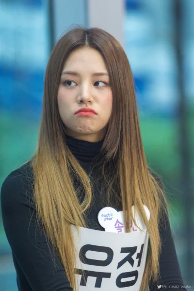 XKHYCCB2dX - #solbin #laboum 
#koreanka #kronografia