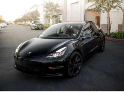 tomasz-szalanski - tesla model 3 - wow!

#carboners #motoryzacja #samochody