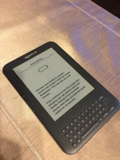 S....._ - No dobra Mireczki, do oddania Amazon Kindle 3, nie mam pudełka i ładowarki....