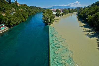 Artktur - Barwne połączenie rzek

La Jonction (371 m n.p.m.) w Genewie, miejsce poł...