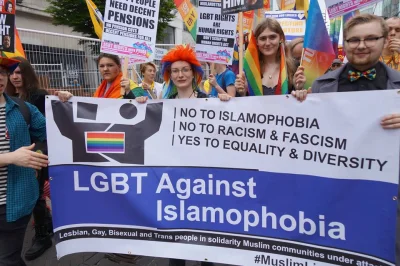 Piekarz123 - Jak widać, wśród LGBT nie ma zgody co do islamu...