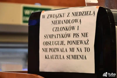 angela09 - Dodam jeszcze, że sprzedawca (właściciel) miał ubraną koszulkę z napisem: ...