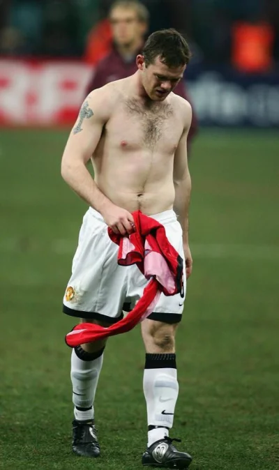 Z.....S - > najlepsi piłkarze mają jednak rzeźbę.



@emte0: Rooney to chyba jeden z ...