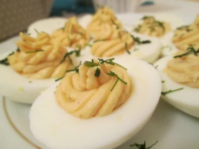 anilewe13 - Jajka faszerowane z łososiem

Składniki:




``
6 jajek ugotowanych na tw...