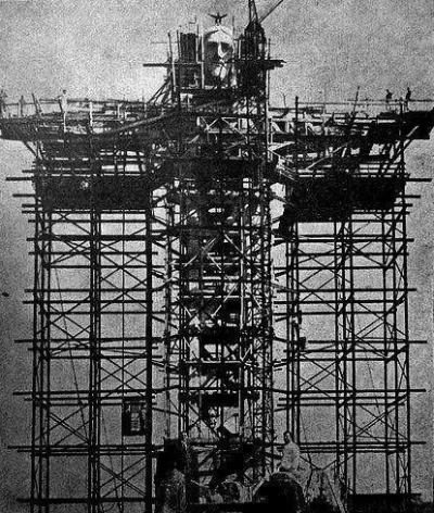 tomyclik - Rio de Janeiro's "Christ the Redeemer" 

statue under construction, early ...