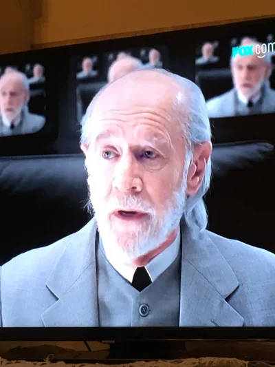 P.....y - Dopiero teraz zauważyłem że George Carlin grał w strasznym filmie 3 
#ciekw...