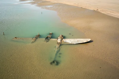 Mesk - Lockheed P-38 Lightning po 65 latach wyłonił się z piasku u wybrzeży Walii 
#...