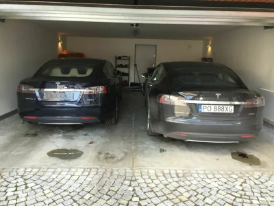 L.....Z - Chcielibyście Tesla Model S? Są w Polsce tacy, którzy mają nawet dwie ;)

...