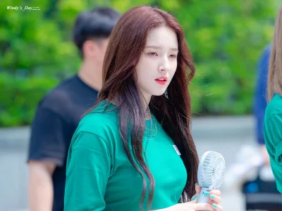 XKHYCCB2dX - #nancy #momoland
#koreanka