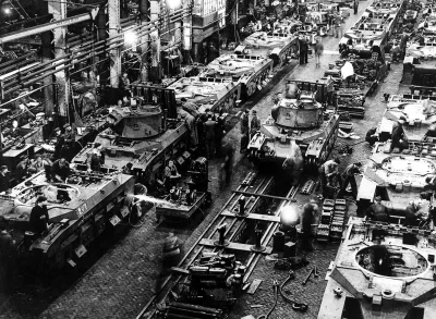 myrmekochoria - Fabryka czołgów, USA 1941 rok

#starszezwoje - tag ze starymi grafi...