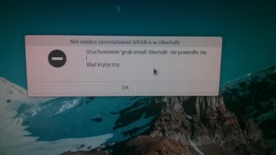 le1t00 - Mirki, wtf. Na żadnym dysku nie rusza instalacja gruba. Czyżby to przez uefi...