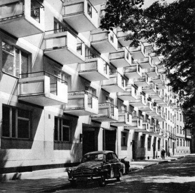 c.....k - Dom o 100 balkonach. Kraków, ul. Retoryka, 1961 rok.

prof. Bohdan Lisowski...