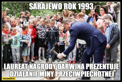 Mesmeryzowany - #humorobrazkowy 
#cenzoduda #byloaledobre