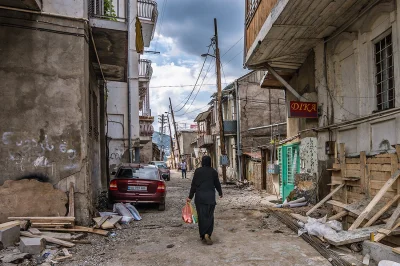 yazhubal - Nie jest to ulica w Aleppo, ani w Bejrucie, lecz w Tbilisi, jakieś 1km od ...