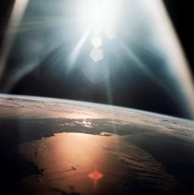 SchrodingerKatze64 - Widok na Ziemię z Apollo 7 (⌐ ͡■ ͜ʖ ͡■)

#kosmicznapropaganda ...