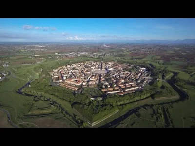 starnak - Palmanova / Italy piękny widok z drona.
