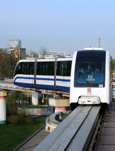 W.....c - @Aryo: zwłaszcza, że Moskwa jest rzadkim przykładem miasta, w którym istnie...