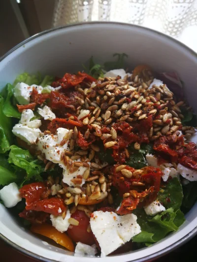 Emdap - Mirki plusujcie #sniadanie ʕ•ᴥ•ʔ dzisiaj sałatka #fit #zdrowie