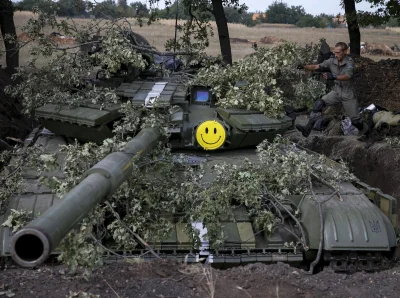 papier96 - Ukraiński T-64BV, Donbas, wrzesień 2014
#papierowyczolg #czolgi #czolgbon...
