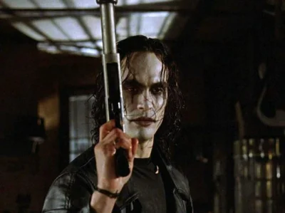 M.....K - Brandon Lee (syn Bruce'a Lee) zginął na planie filmu "Kruk"(1994) podczas k...